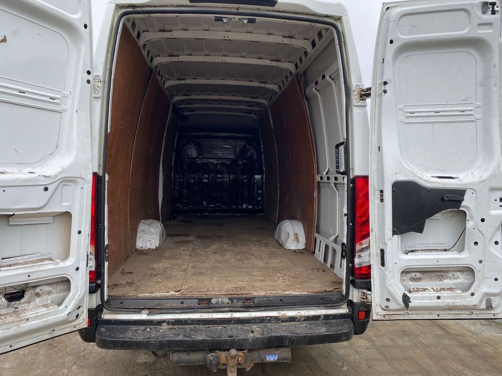 Iveco Daily 35S13 2.3 Diesel Anglik