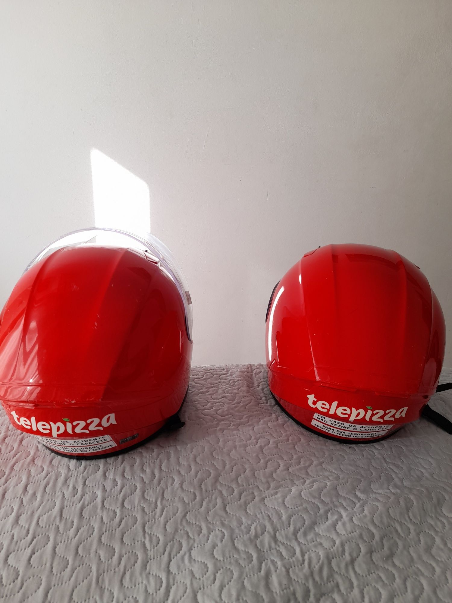 2 capacetes da telepizza