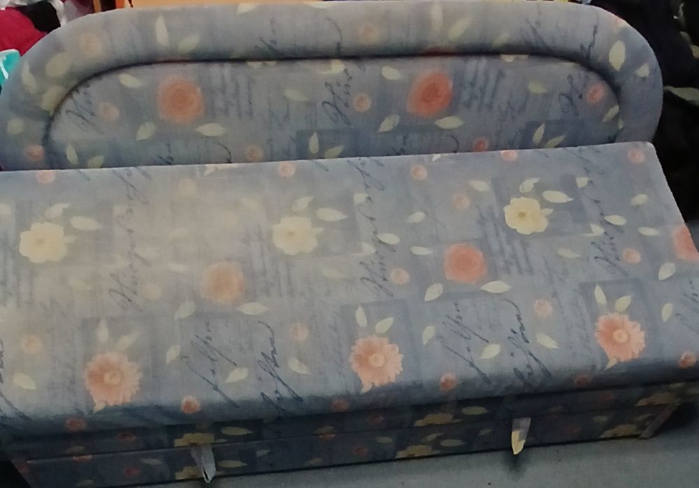 Диван, кровать, тахта