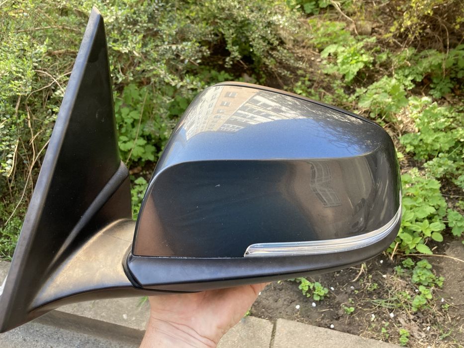 Ліве дзеркало BMW X1 E 84 БМВ 2015 Лівий повторювач повороту Накладка