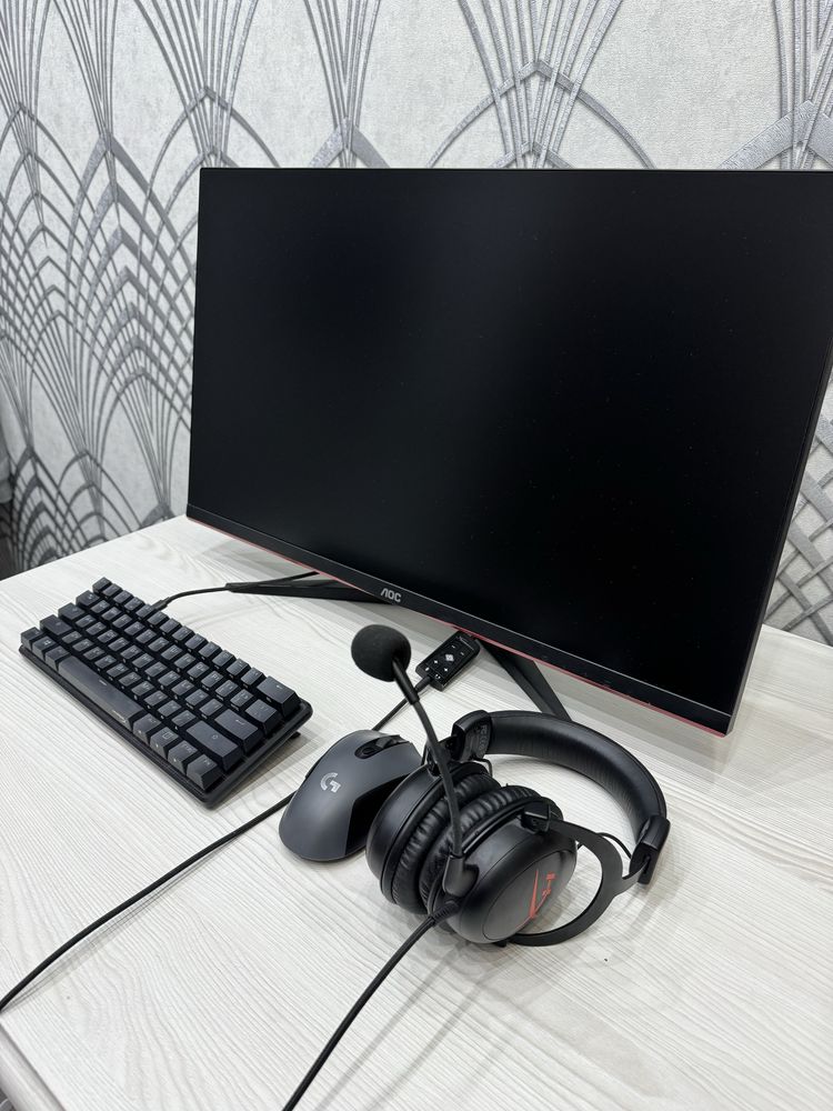 ПК з intel I7 та з монітором(144гц) та  девайсами в ідеальному стані