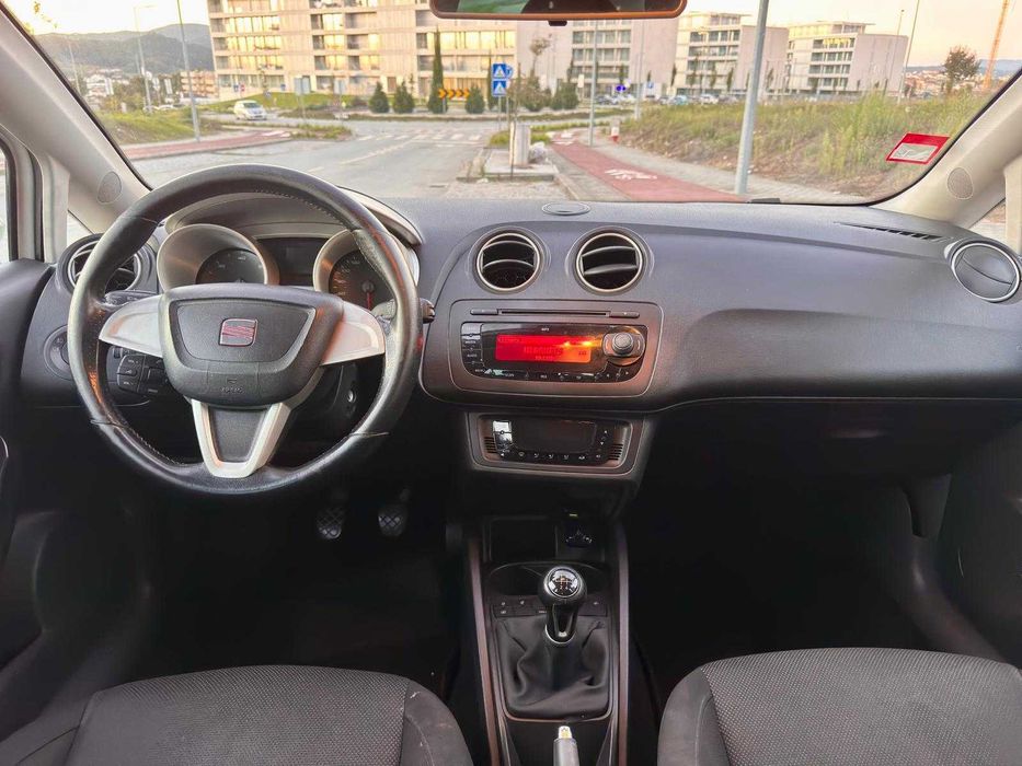 Seat Ibiza 1.6 TDI 5 portas