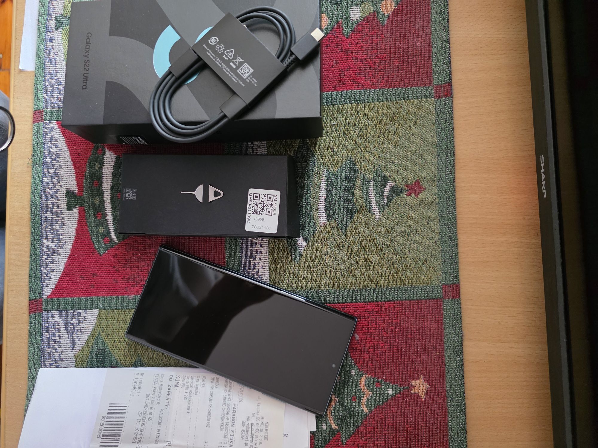 Samsung galaxy s22 ultra. 128GB ram.8GB
