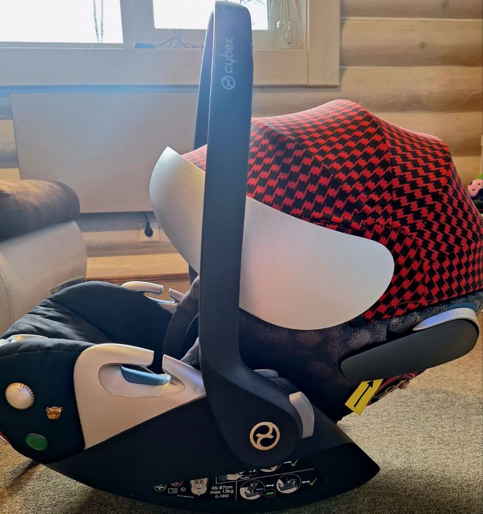 Автолюлька Cybex Cloud Z