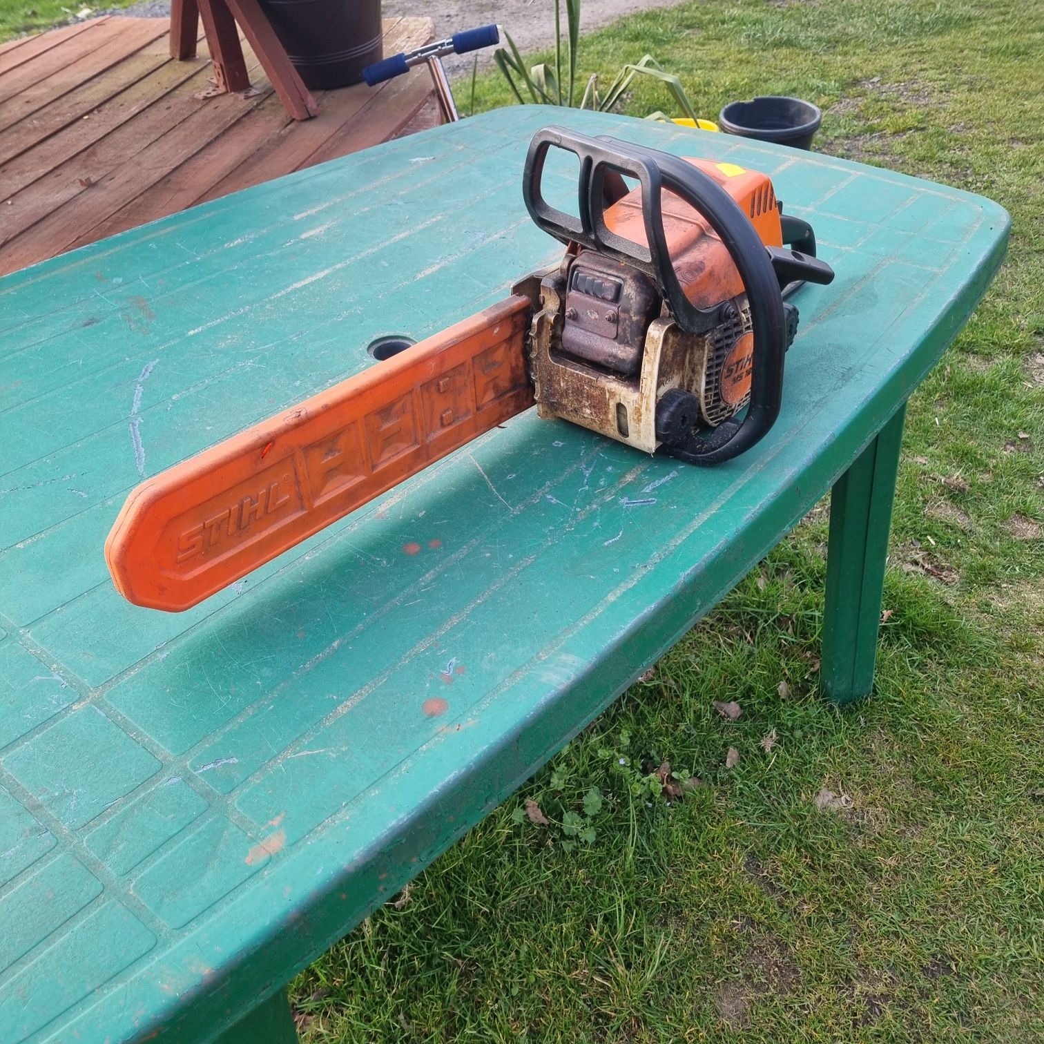 Piła spalinowa Stihl Ms 180C.