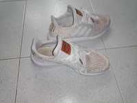 Adidas n°40 como novos