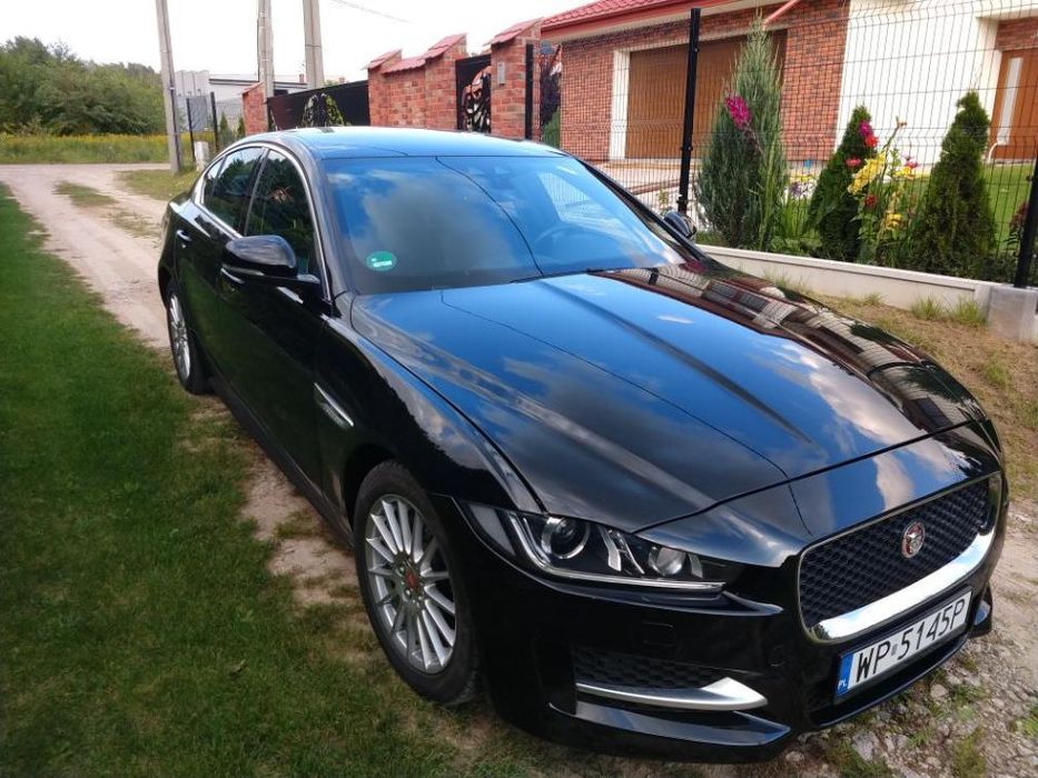 Jaguar XE Jaguar XE R sport