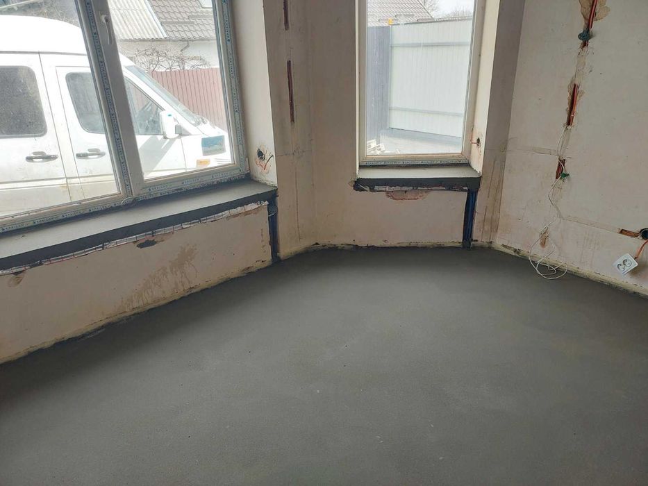 Машинна стяжка підлоги, напівсуха підлога ціна, заливка стяжки пола