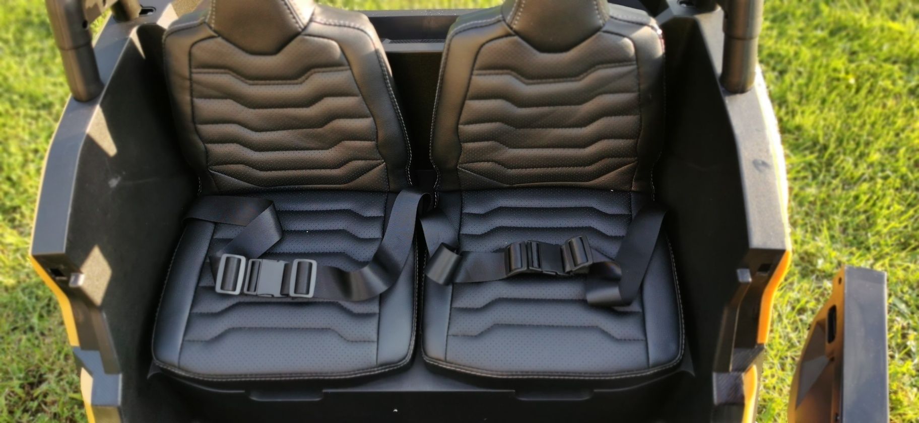 Auto na akumulator Baggy YSA-032 24V 4x4 Dwuosobowe