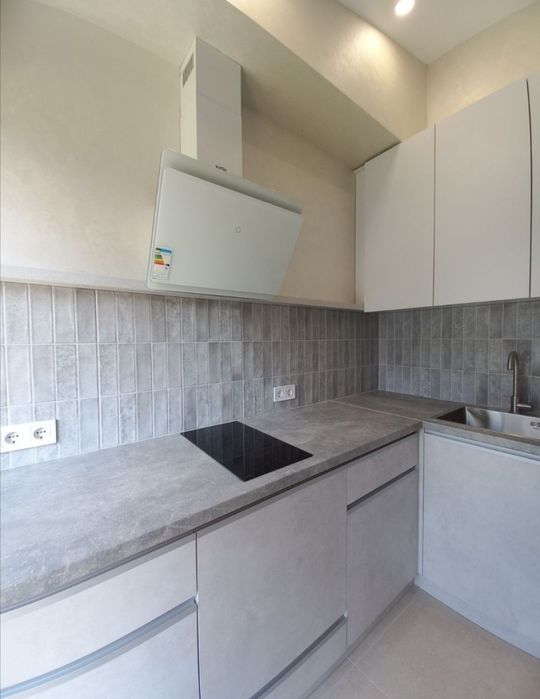 Продаётся 2 к. квартира с ремонтом в новострое.