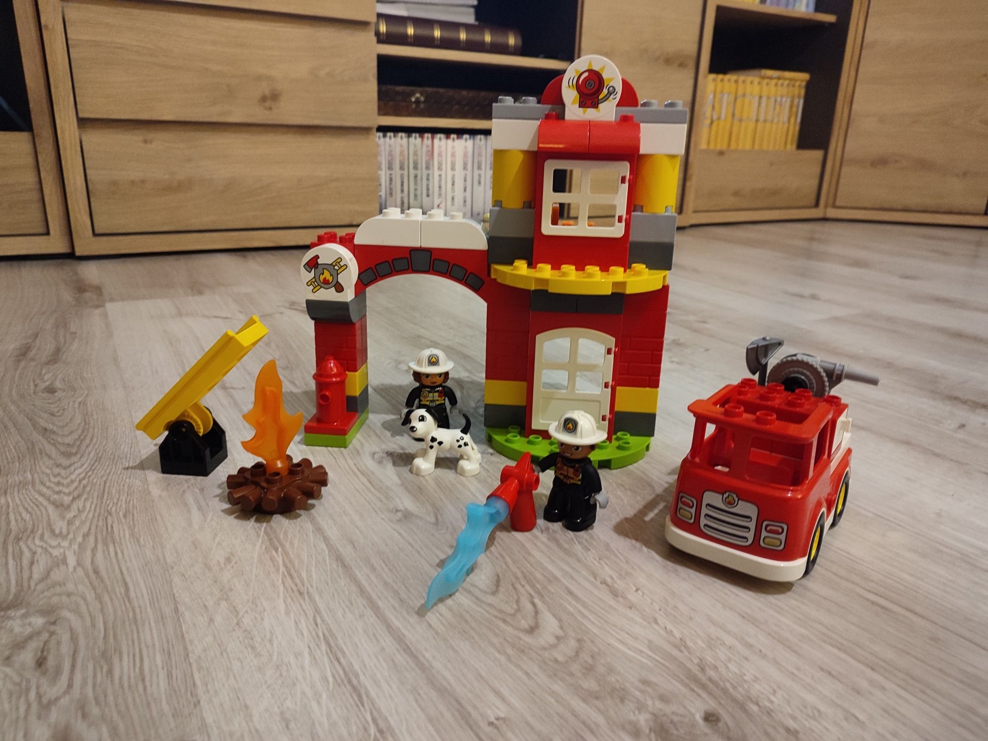 LEGO DUPLO 10903 remiza strażacka