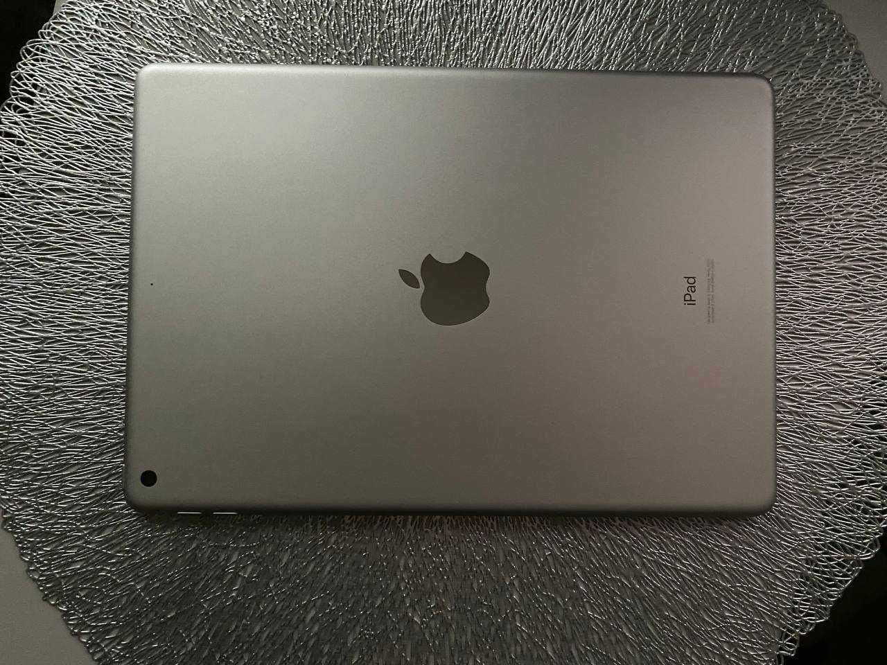 продам ipad 8 2020 32 gb