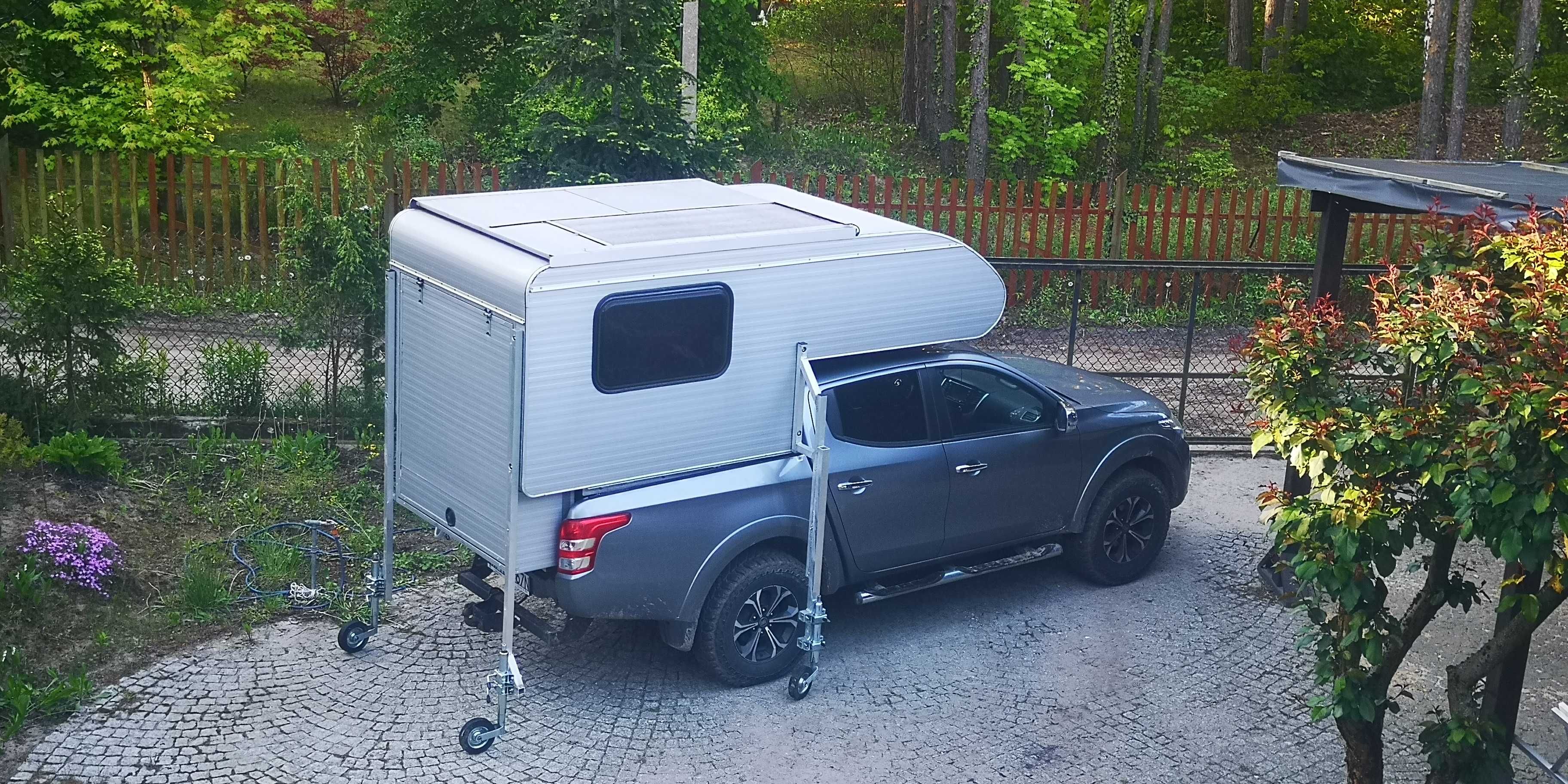 Zabudowa kempingowa na samochód pick up, camper 4x4, kamper kempingowy