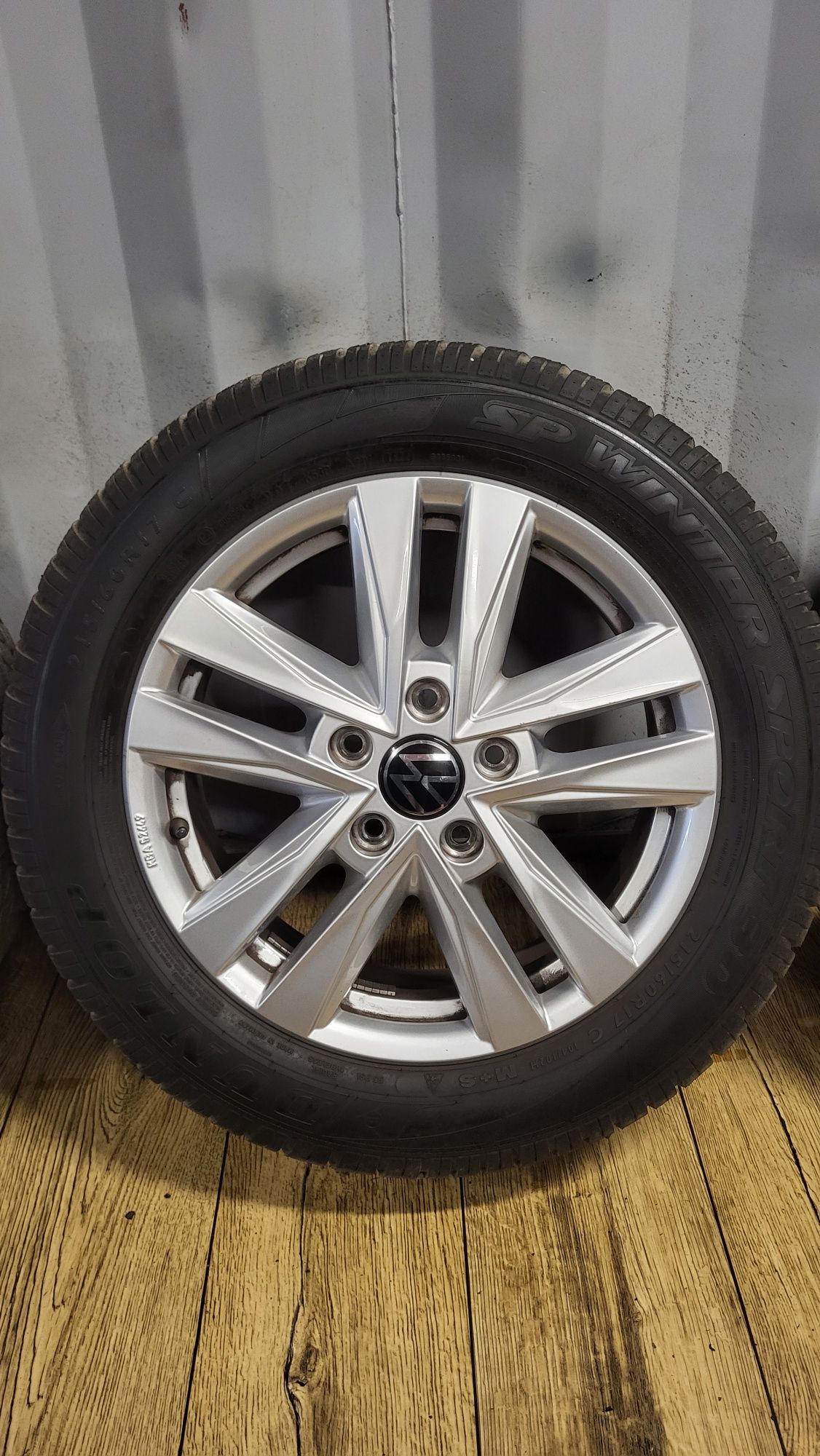 Alufelgi Vw 17" 5x120 z oponami 215/60 R17 C T6.1 T7 Multivan Coast