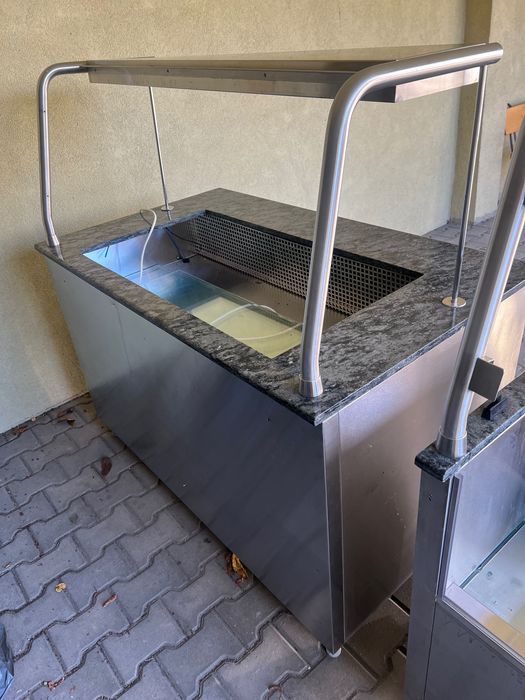 Bemar, bar sałatkowy. Lada chłodnicza