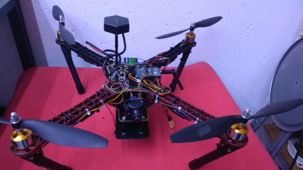 Drone quadcopter f450 fpv