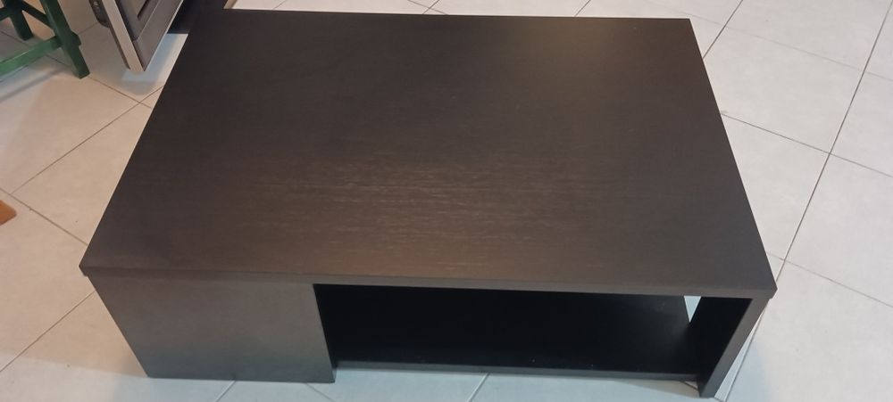 Mesa de centro preta como nova