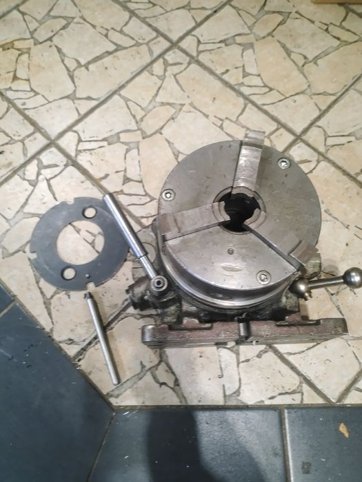 Podzielnica, stół podziałowy uchwyt 200