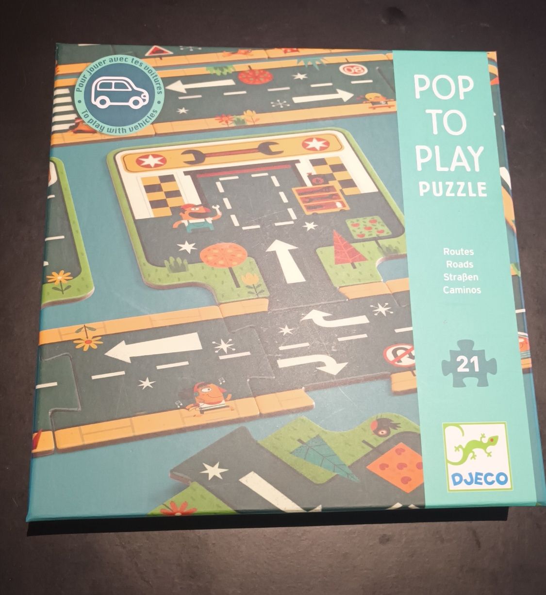 Puzzle z kartonu do budowy drogi