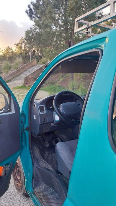 Toyota Hiace 2.4D 6 Lugares (Mista)