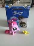 Littlest Pet Shop Suprise różowy Mrówkojad z banankiem
