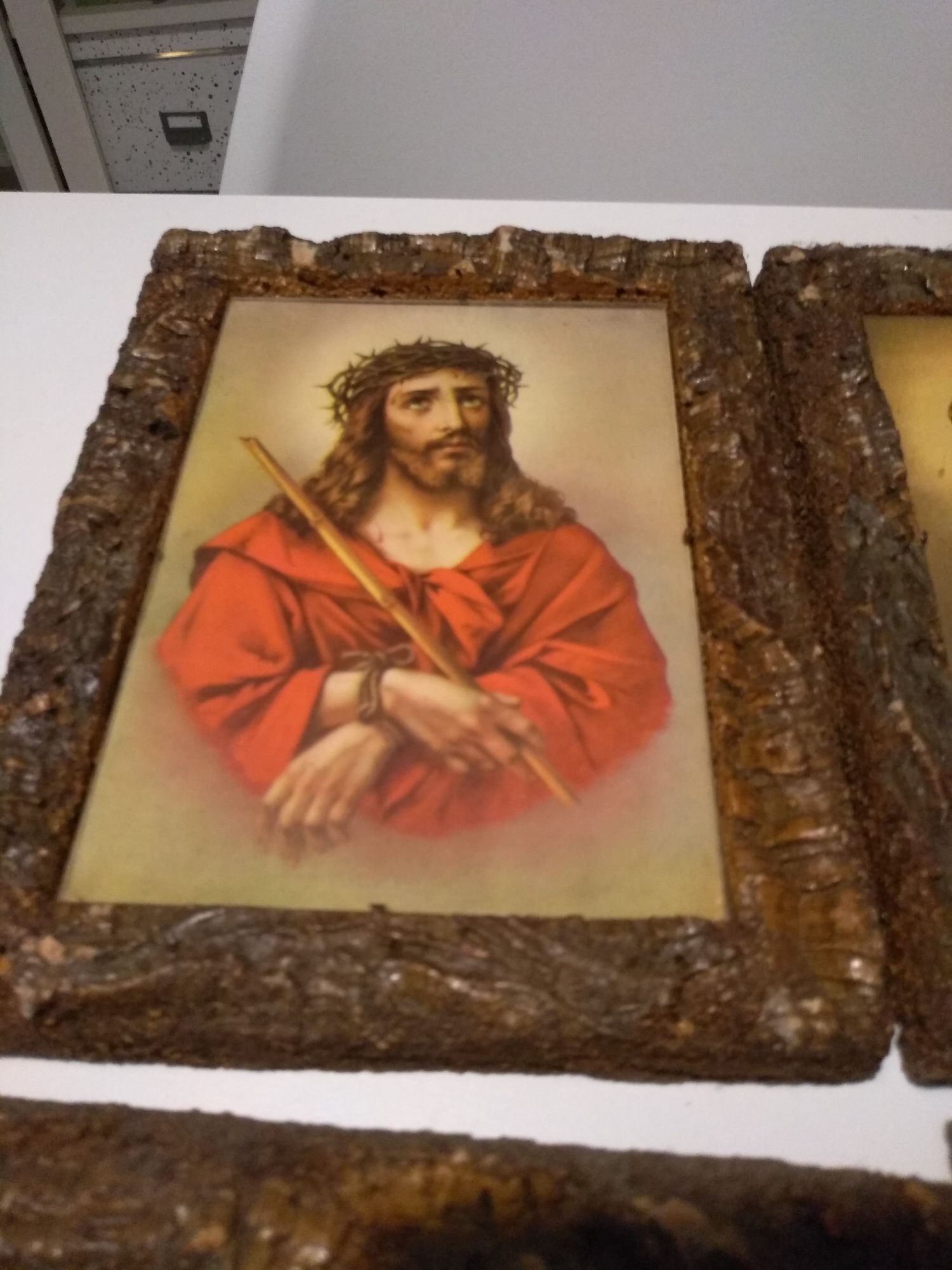 5 Quadros religiososcom moldura em cortiça