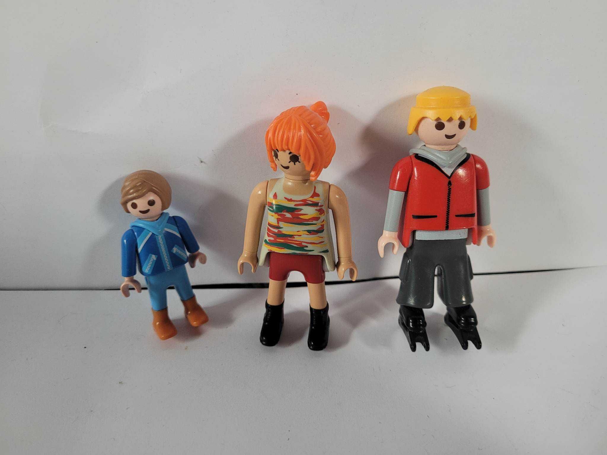 Trzy figurki playmobil