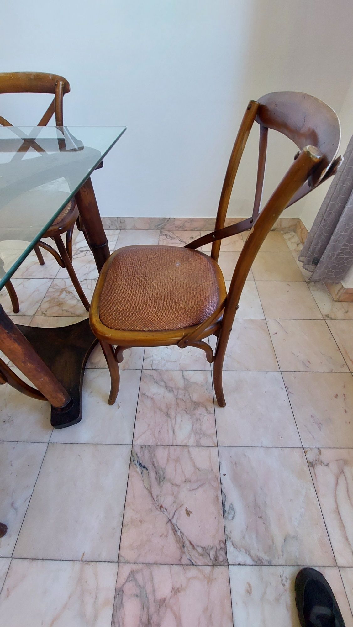 Mesa jantar com tampo vidro + 6 cadeiras