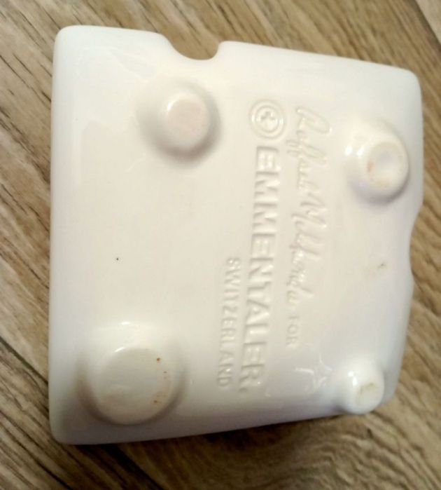 Порцелянова тарілочка  для сиру