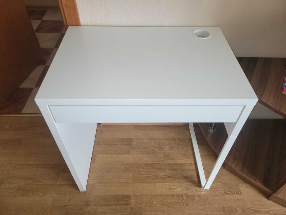 Стіл ІКЕА Мікке білий, 73x50 см