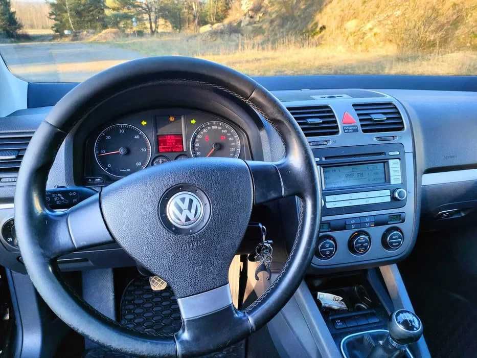 Volkswagen Golf V 2.0 TDI DPF