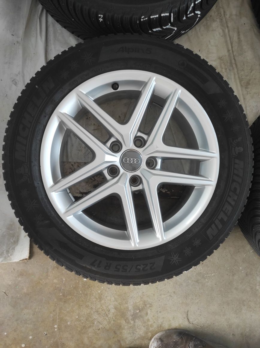 35 Koła Felgi aluminiowe ORYGINAŁ AUDI R 17 5x112 MICHELIN 225/55/17