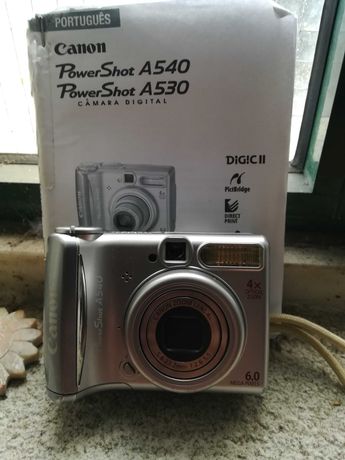 Máquina fotográfica digital Canon A540 com cartão de memória 1 GB.