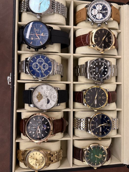 Lote 12 relógios + caixa de coleção - ideal para prendas de Natal