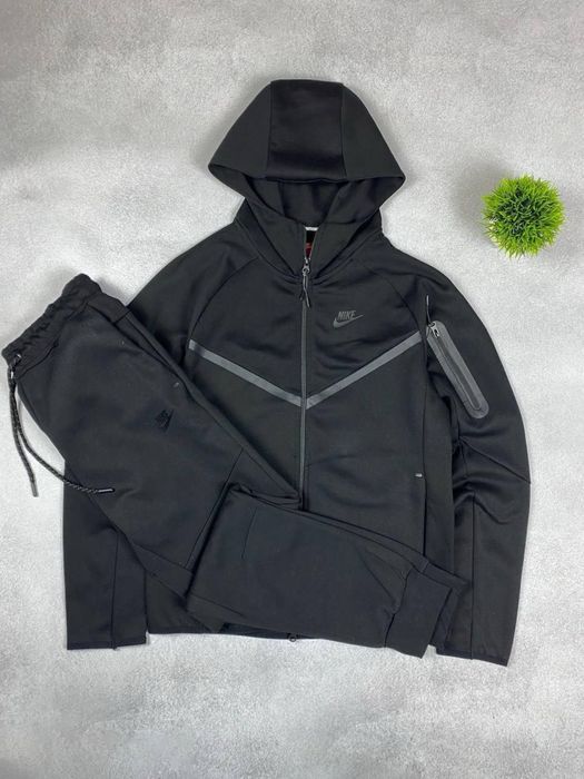 Чоловічий спортивний костюм Nike Tech Fleece