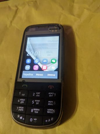 Телефон Nokia Asha 202 в робочому стані