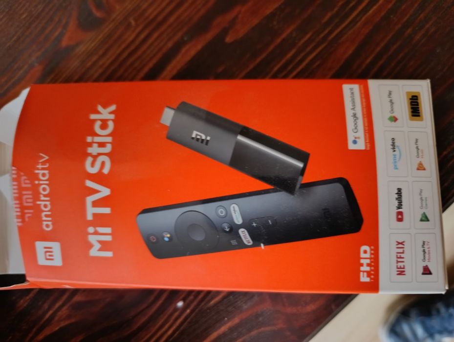 Telewizor 29",  uchwyt scienny , smart tv