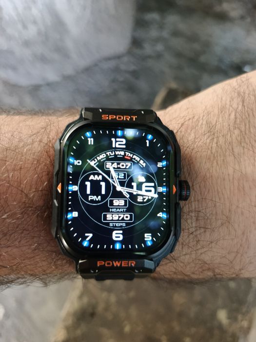 Смарт годинник з вбудованими навушниками