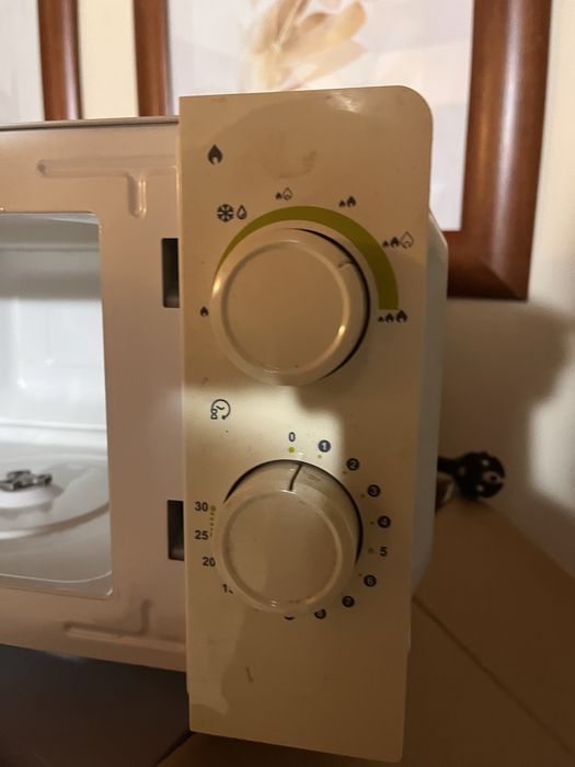 Microondas marca Selecline