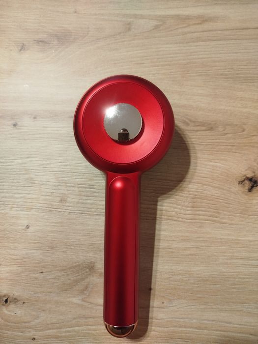 Wielofunkcyjny grzebień masujący