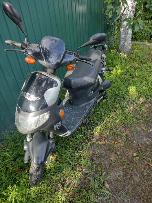 Скутер чотирьохтактний