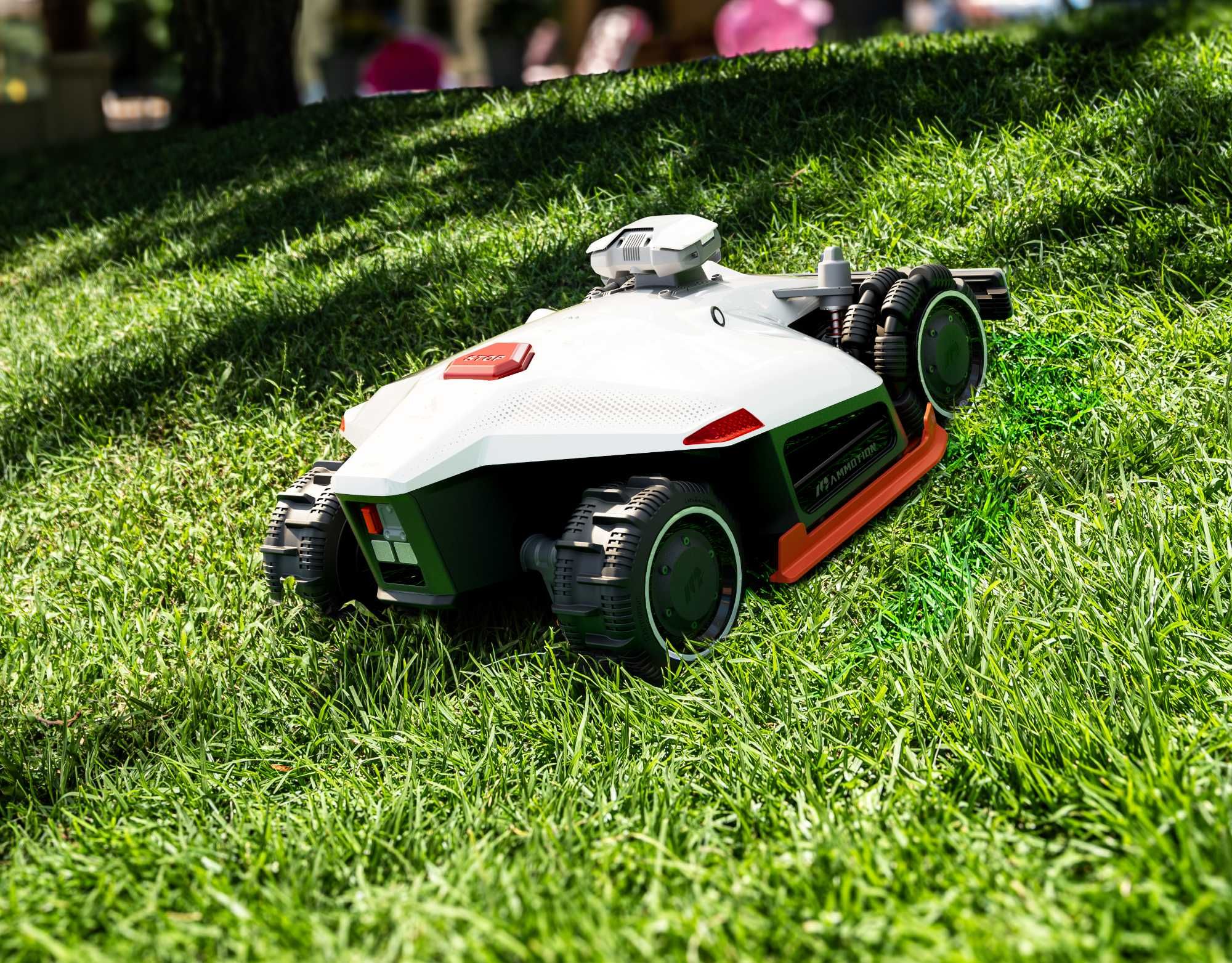 Robot MAMMAOTION LUBA 2 3000X 2025 dostępny od ręki. STIHL - Zawiercie