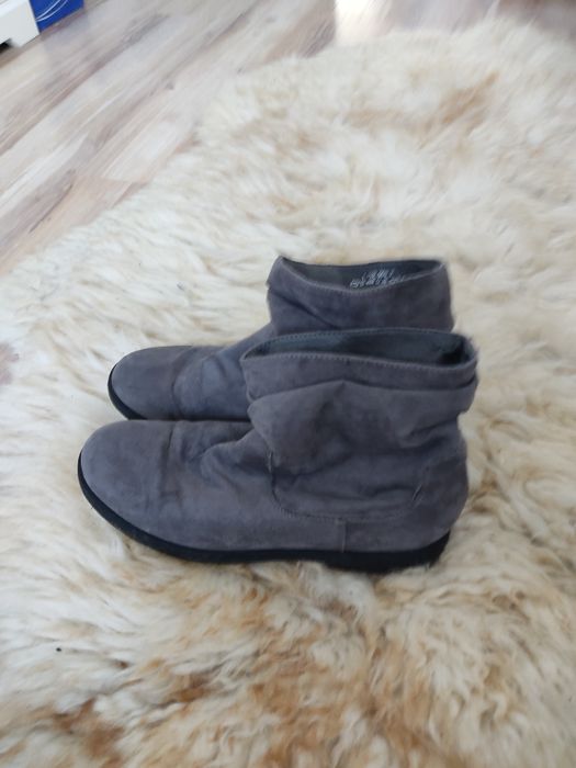 Grafitowe botki rozm 38