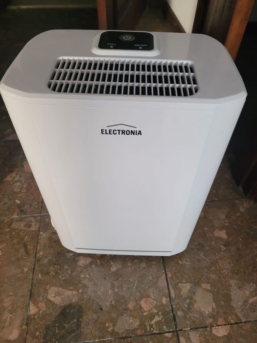 Desumidificador quase novo