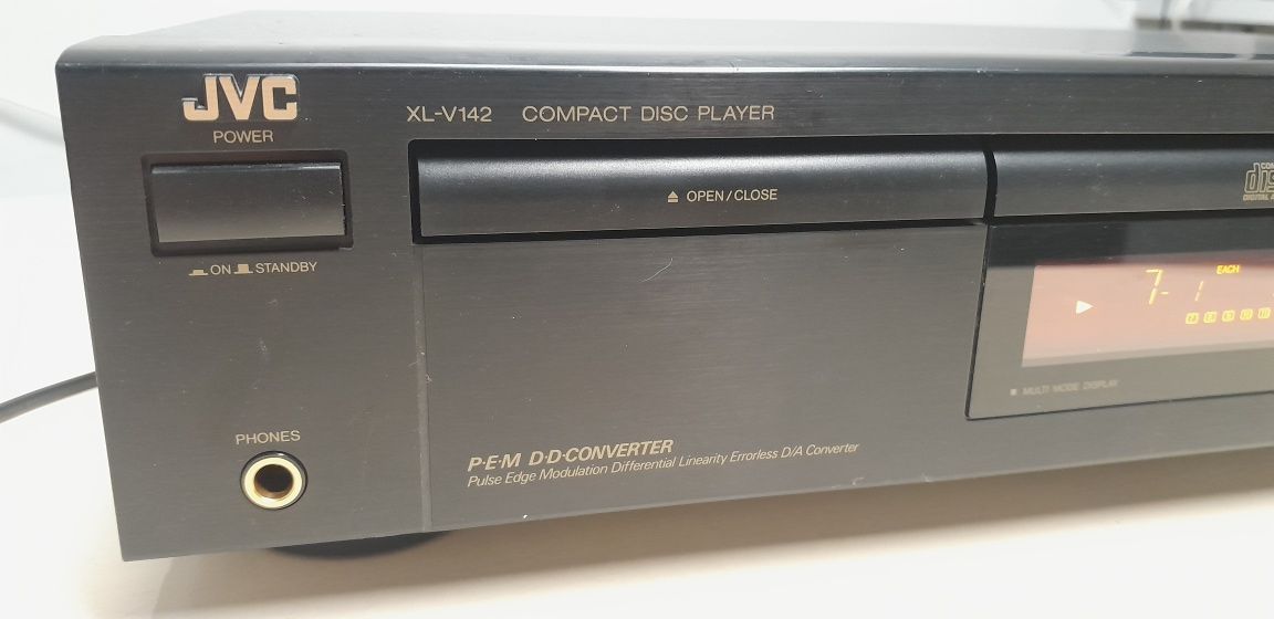 Odtwarzacz CD JVC XL-V142