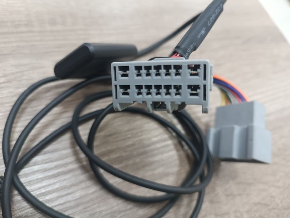 Bluetooth AUX-адаптер AWM BTM-13 для Volvo