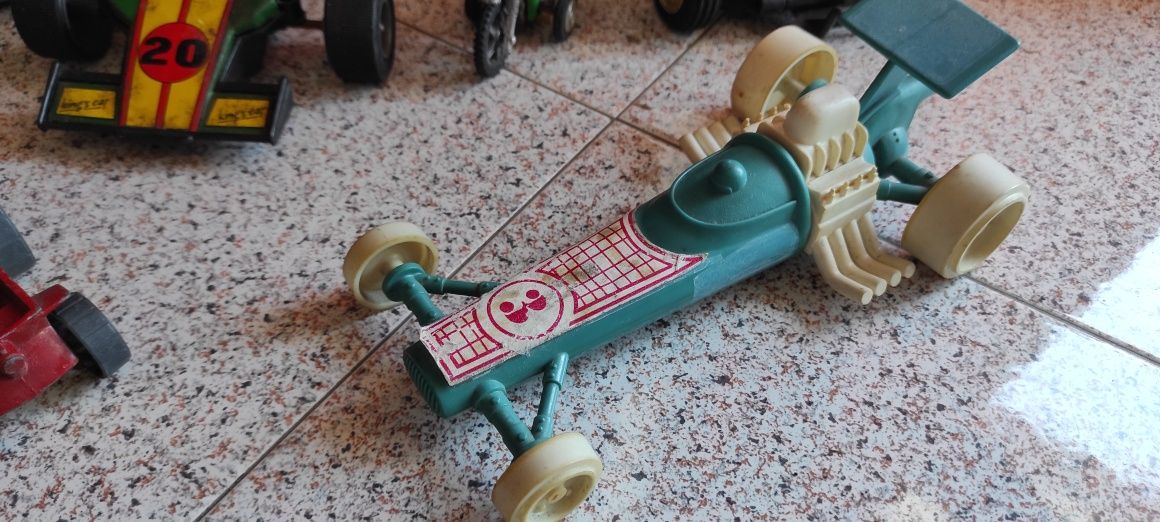 Carros de brincar anos 70/80