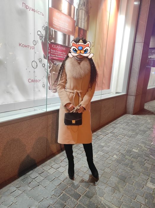 Зимнее кашемировое  пальто с  натуральным мехом