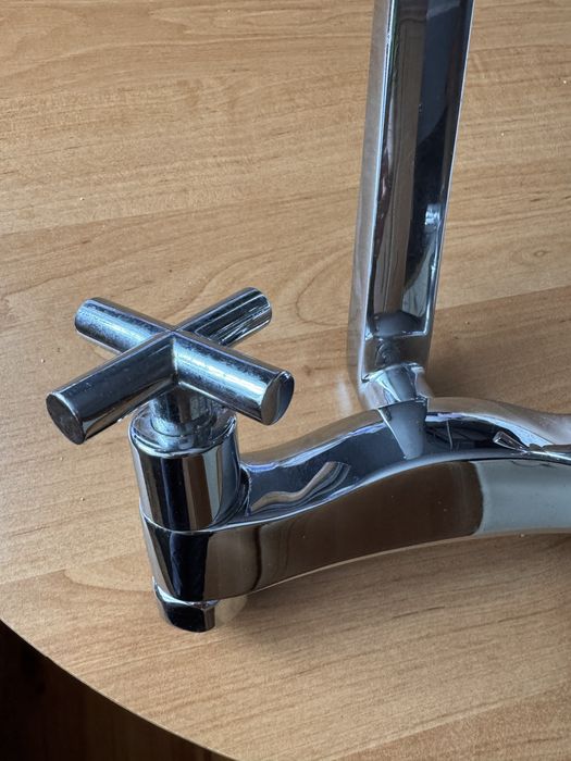 Bateria ścienna KFA 2008