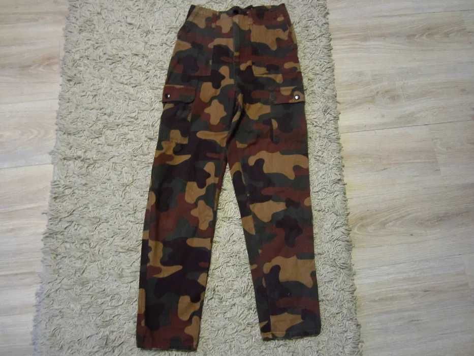 Bojówki moro chłopięce Cropp